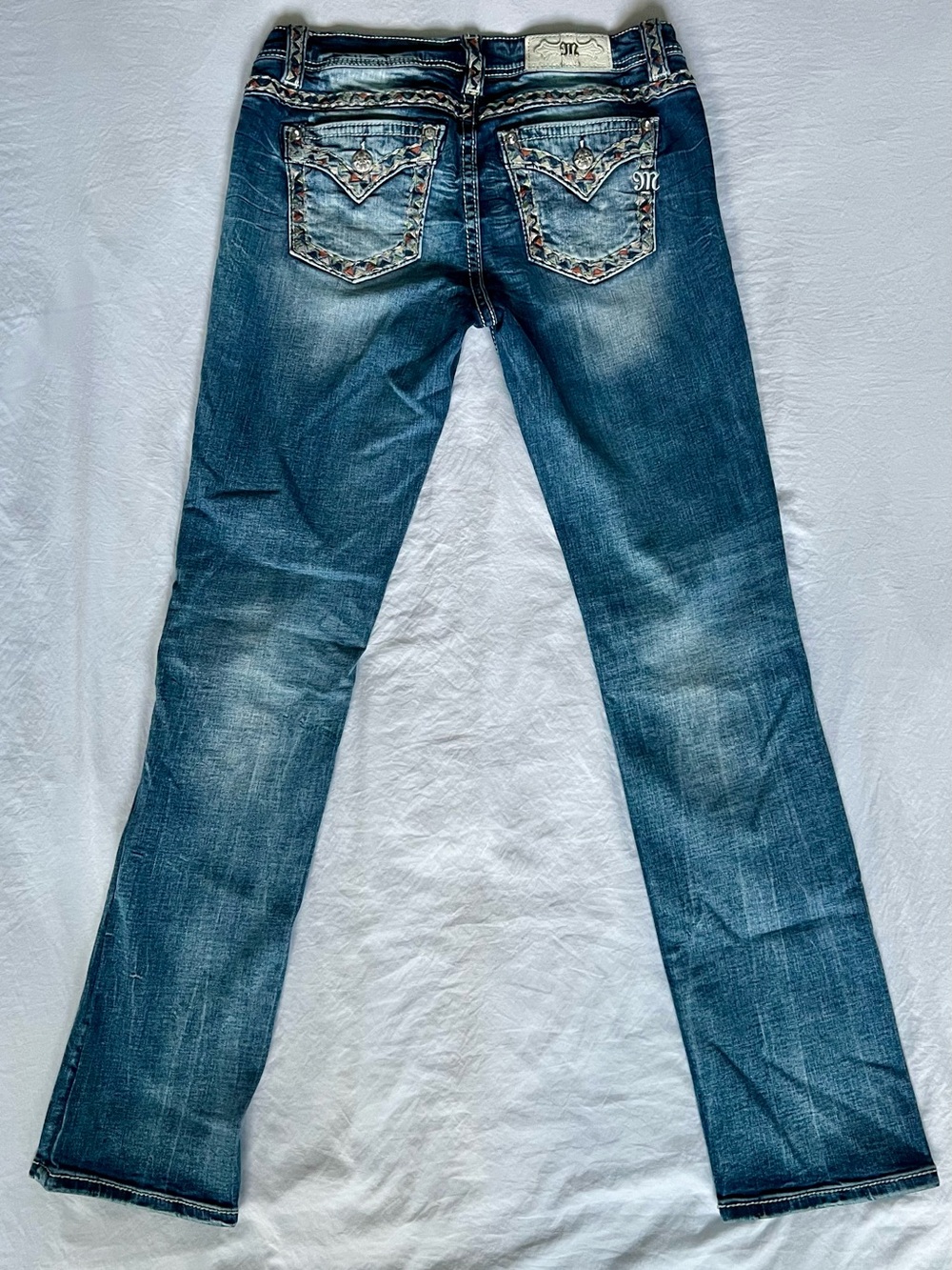 EUC Miss Me Women's Mid-Rise Straight Jeans in Distressed Blue- Sz 30